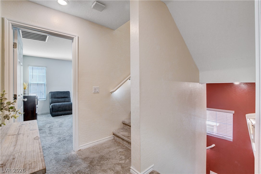 105 Campbelltown Avenue Property Photo 19