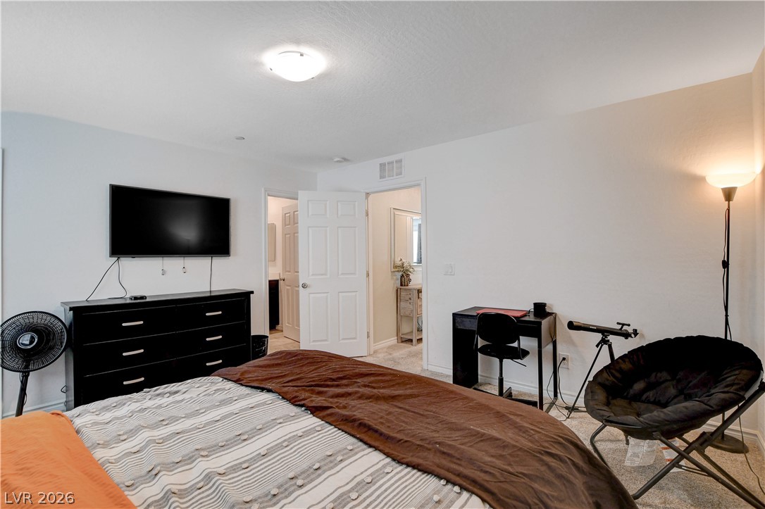 105 Campbelltown Avenue Property Photo 23