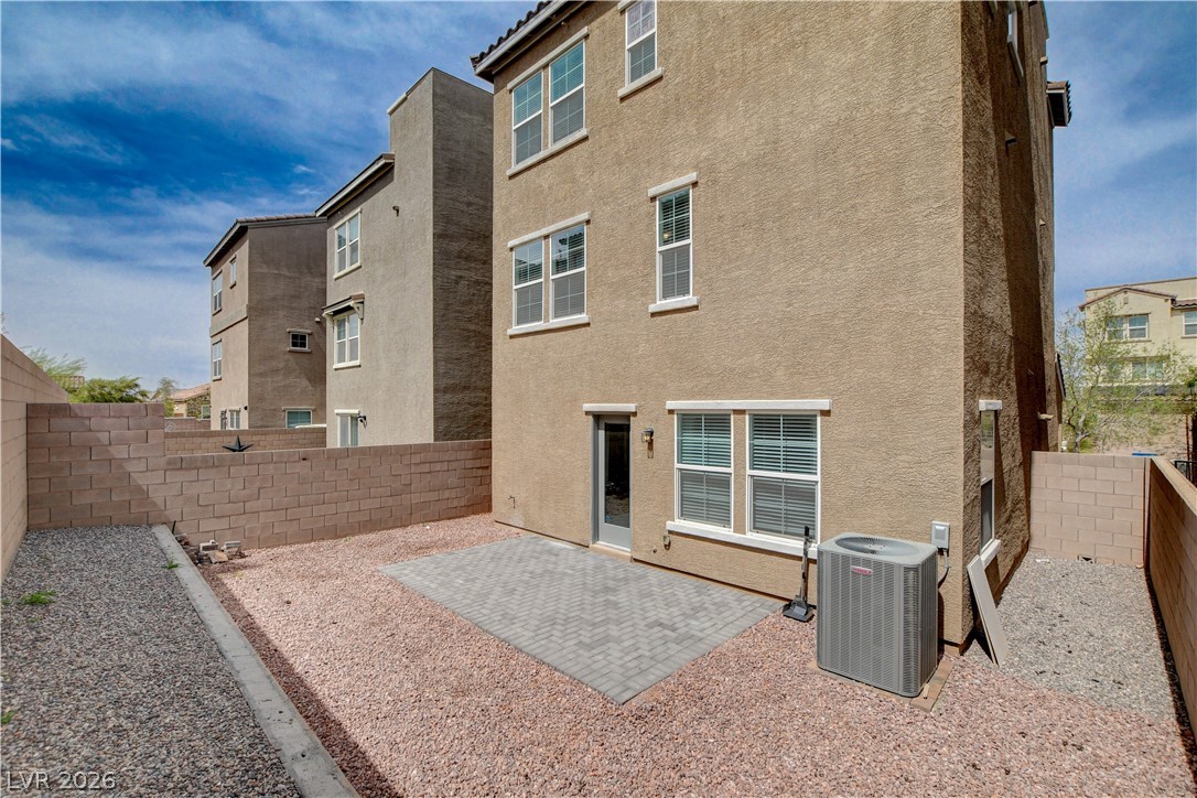 105 Campbelltown Avenue Property Photo 42