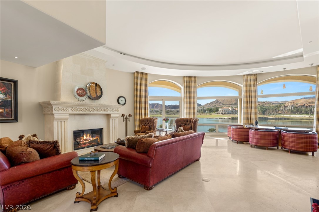 8 Rue Promenade Way Property Photo 8
