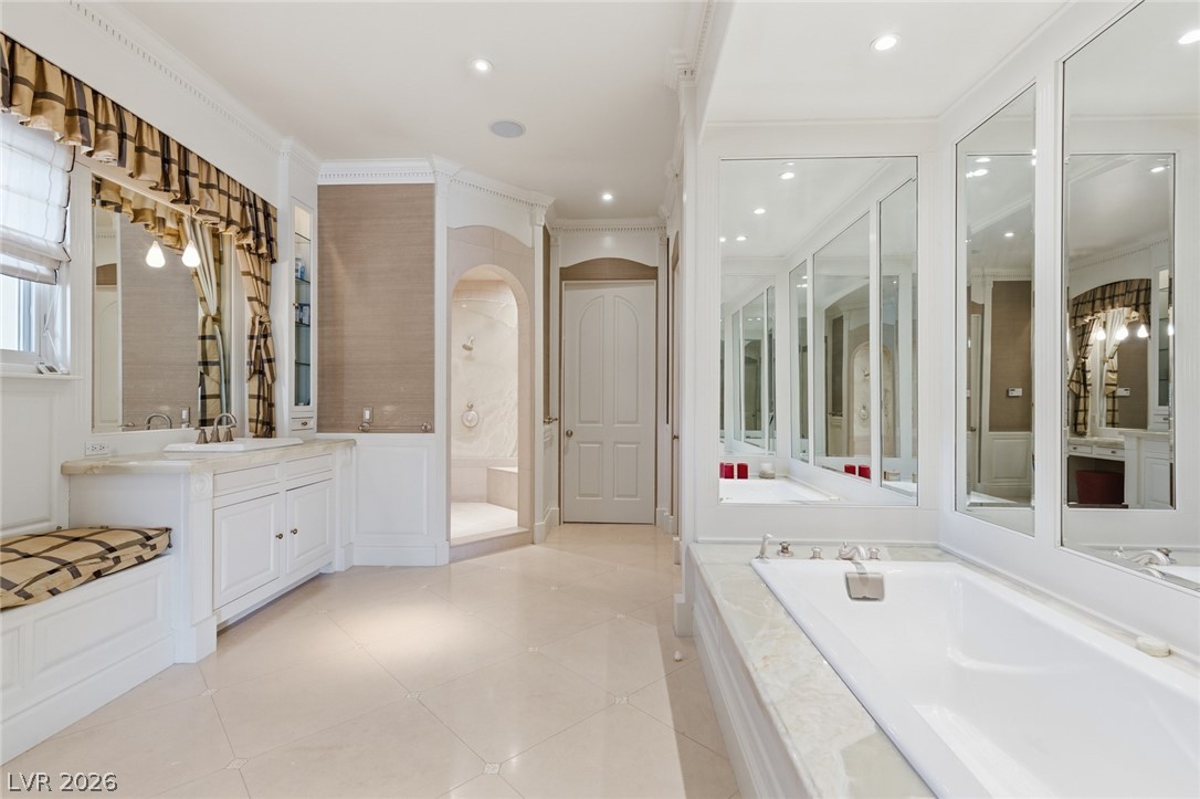 8 Rue Promenade Way Property Photo 32