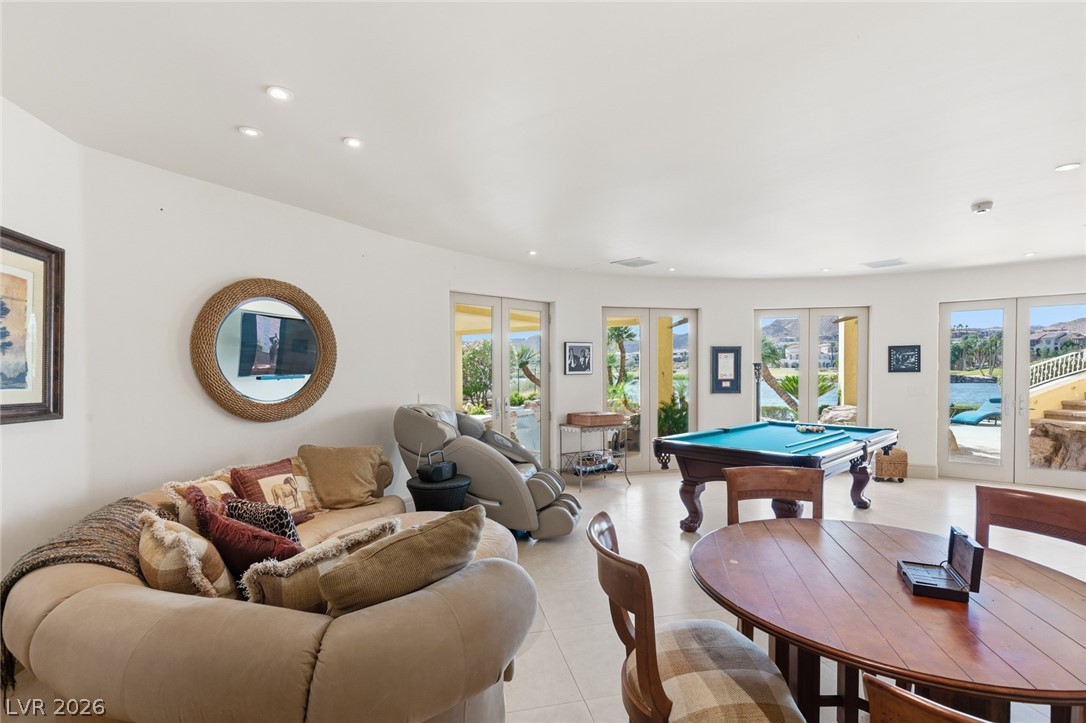 8 Rue Promenade Way Property Photo 43