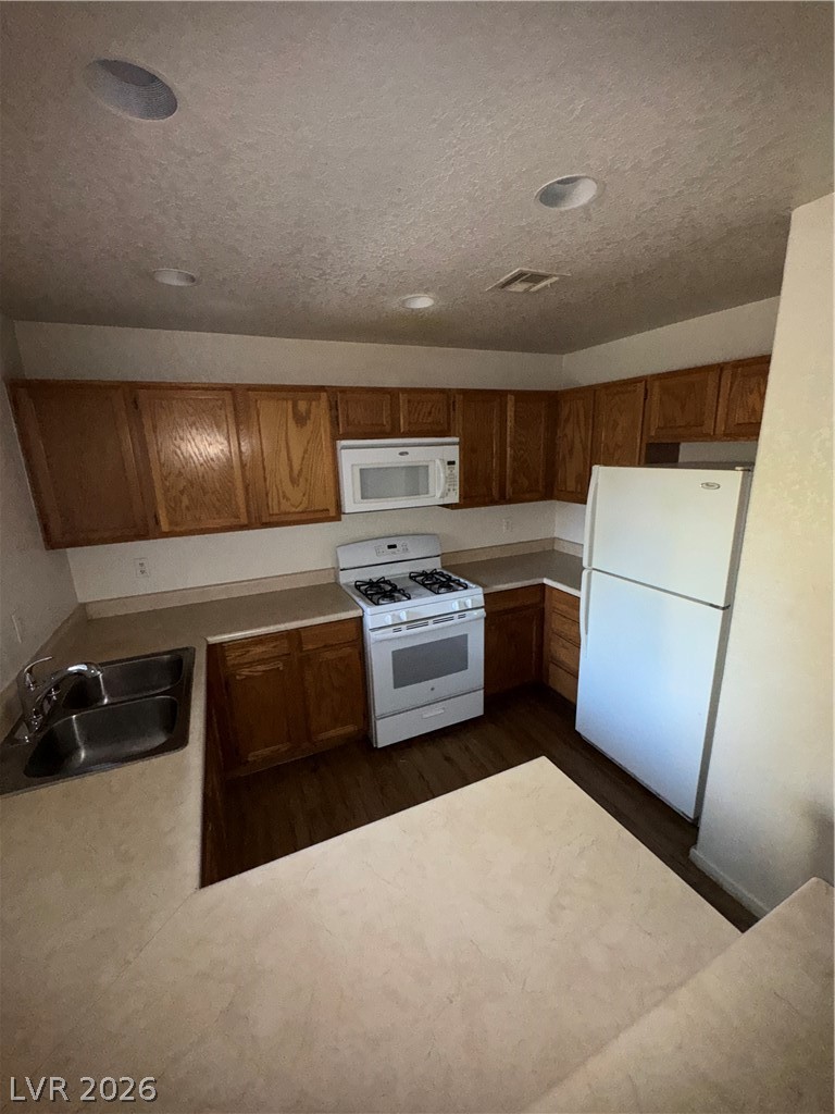 5050 South Rainbow Boulevard 203 Property Photo 6
