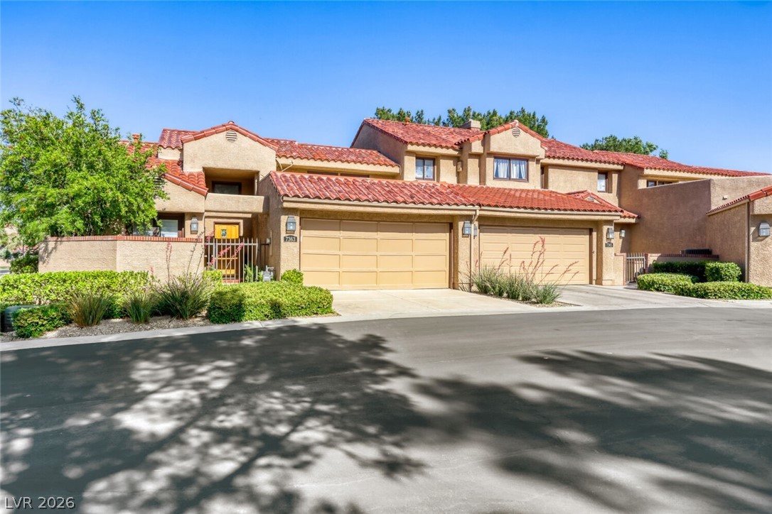 7363 Mission Hills Drive Property Photo 2