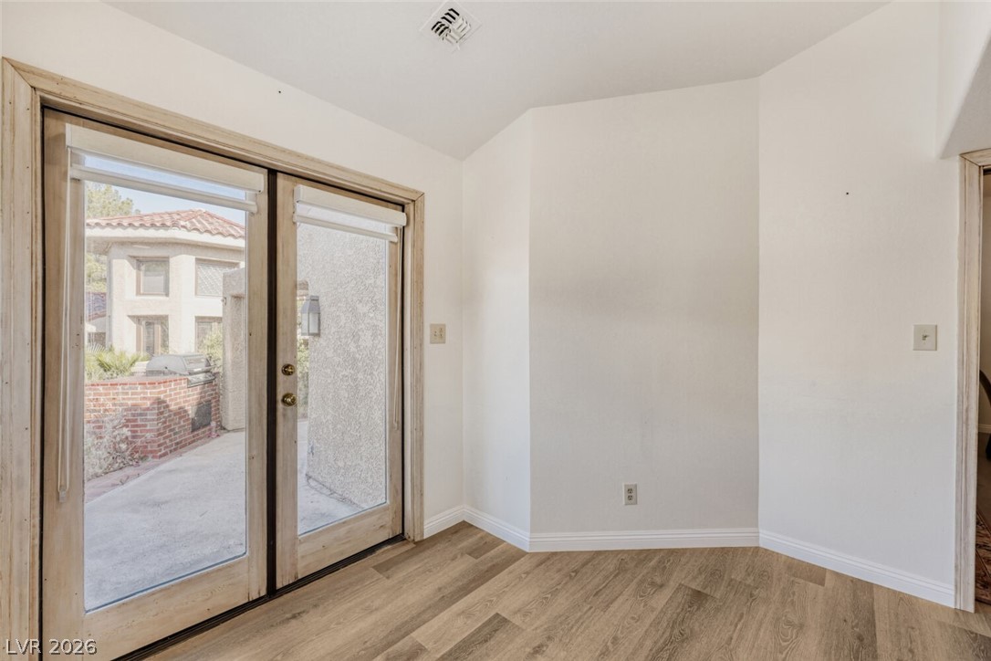 7363 Mission Hills Drive Property Photo 29