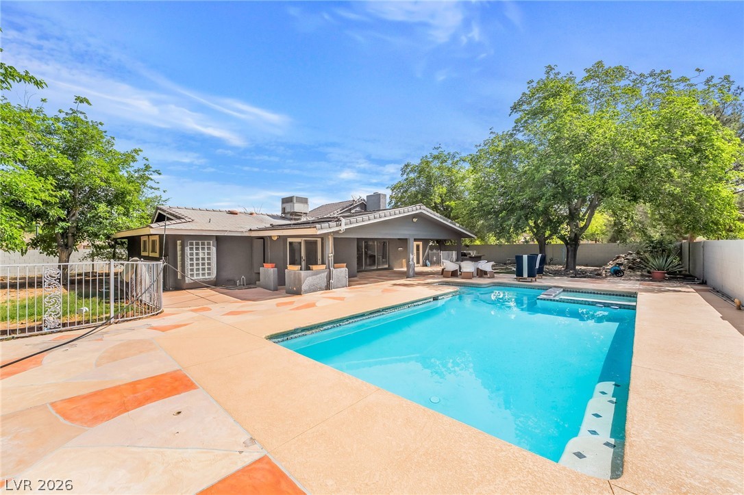6675 Five Pennies Circle Property Photo 2