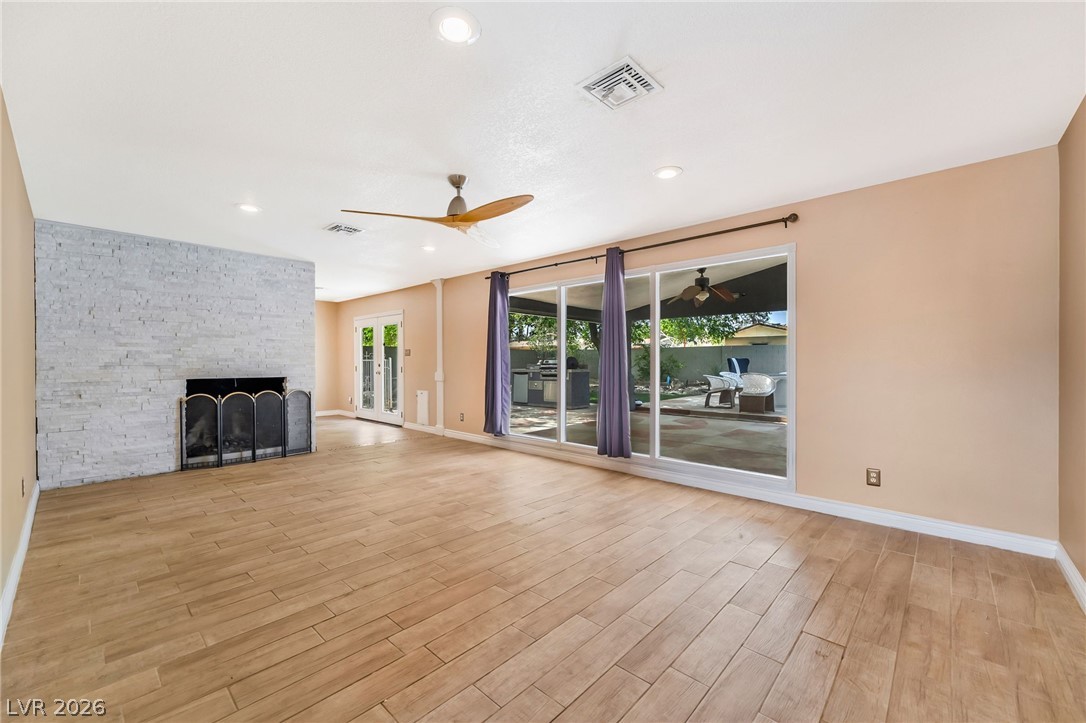 6675 Five Pennies Circle Property Photo 8