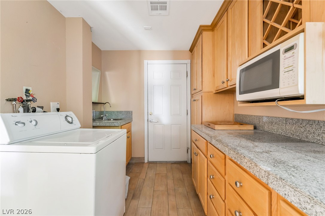 6675 Five Pennies Circle Property Photo 14