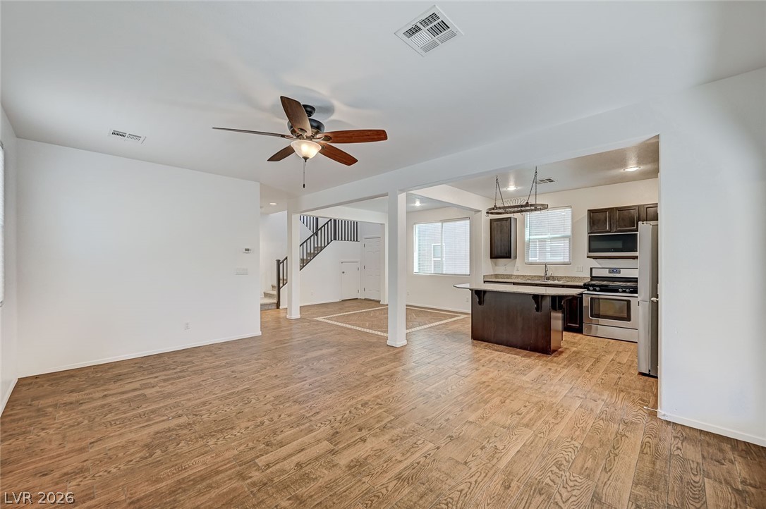 10837 Hunters Green Avenue Property Photo 12