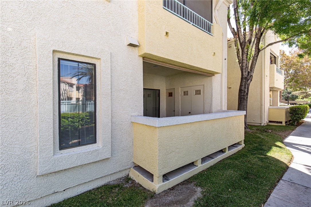 4877 South Torrey Pines Drive 105 Property Photo 5