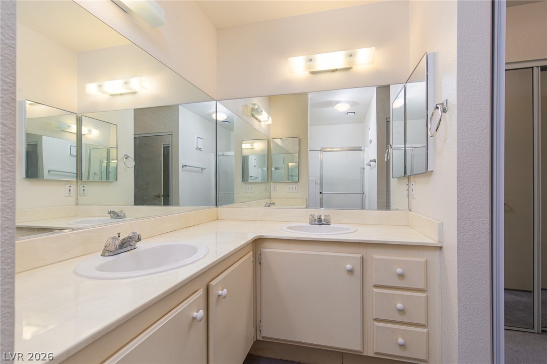 4877 South Torrey Pines Drive 105 Property Photo 20