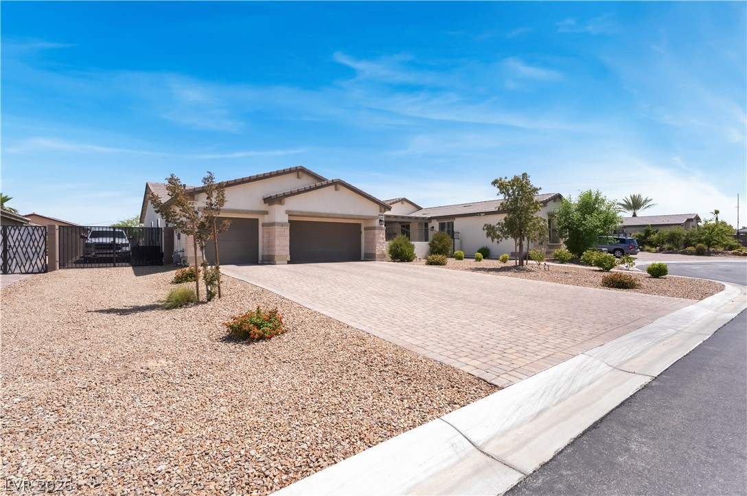 8626 Home Gate Court Property Photo 3