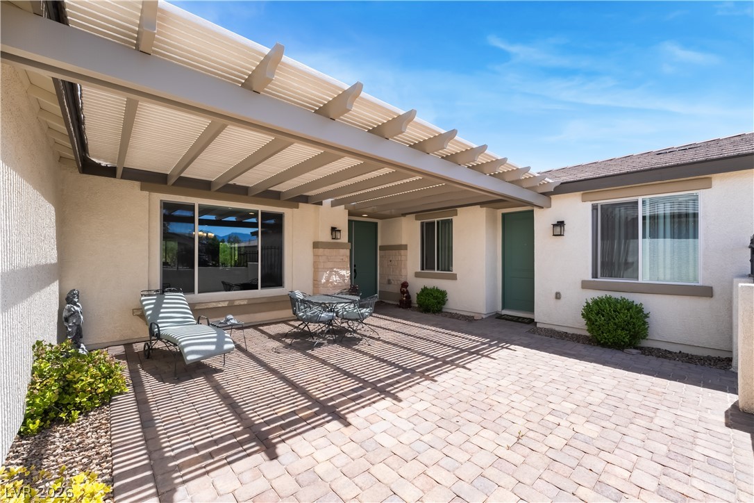 8626 Home Gate Court Property Photo 4