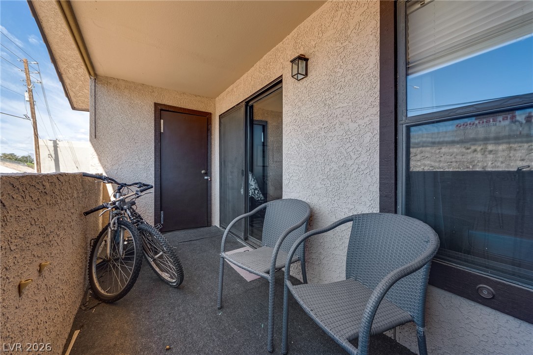 2451 North Rainbow Boulevard 2042 Property Photo 20