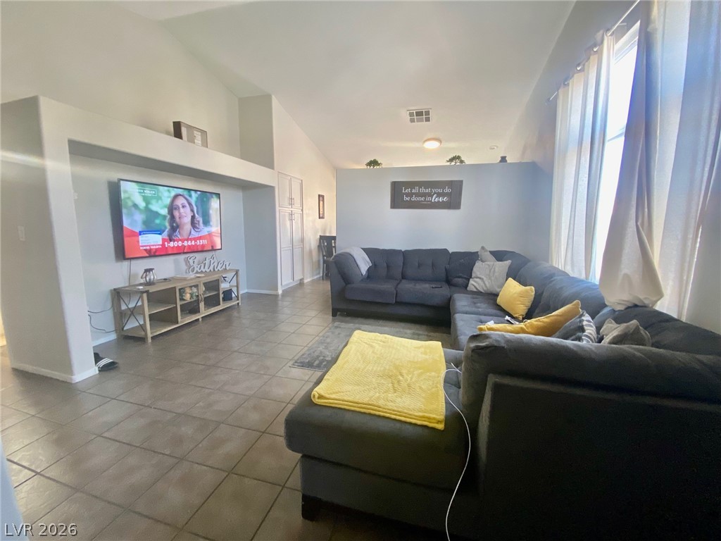 4441 Ivory Jade Avenue Property Photo 6