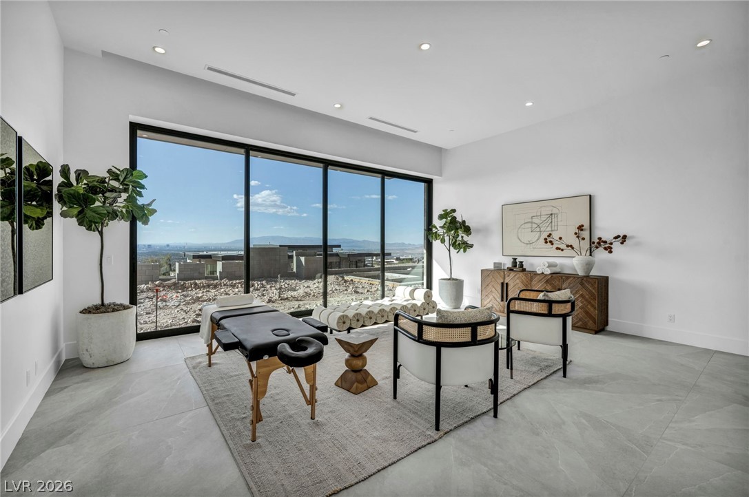 8 Cloudloft Court Property Photo 12