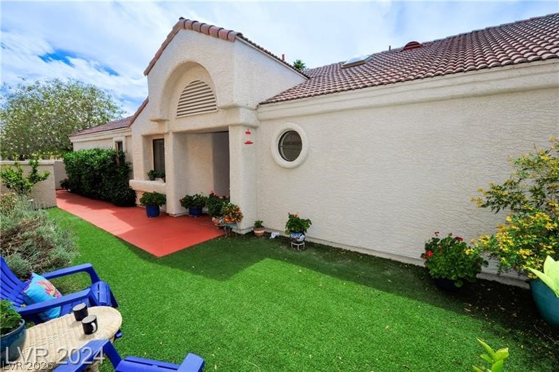 7268 Drifting River Court Property Photo 4