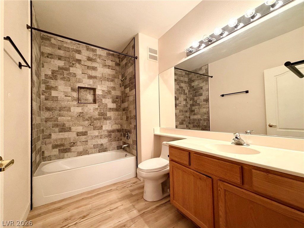 9901 Trailwood Drive 2004 Property Photo 32