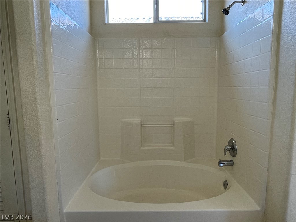 4946 Droubay Drive Property Photo 16