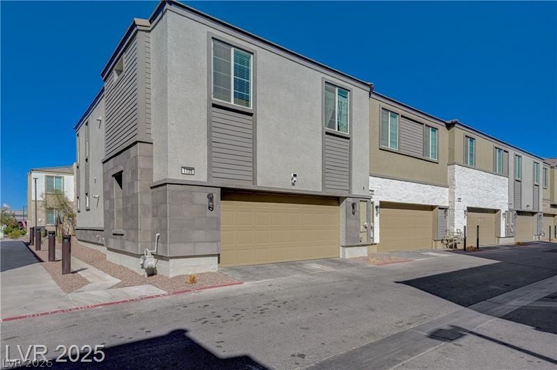 1135 Tektite Avenue Property Photo 30