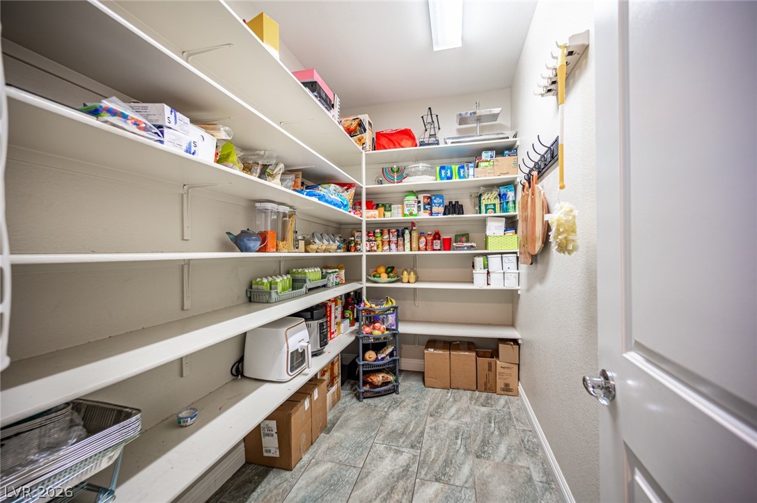 10729 Beecher Park Avenue Property Photo 39