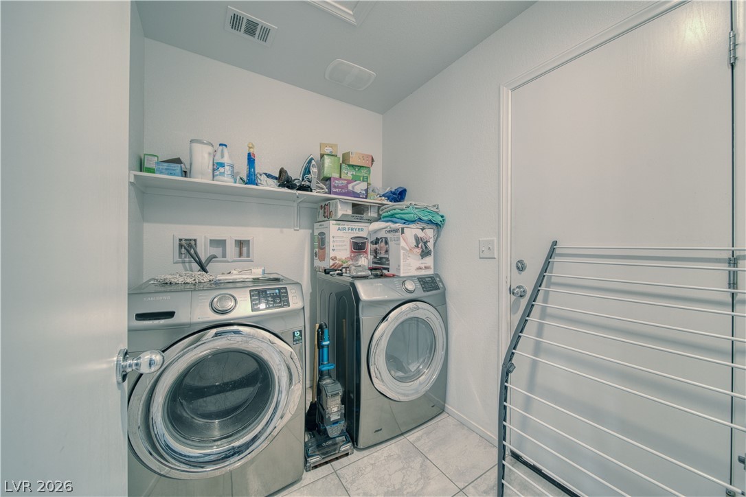 3981 East Garfield Drive Property Photo 12