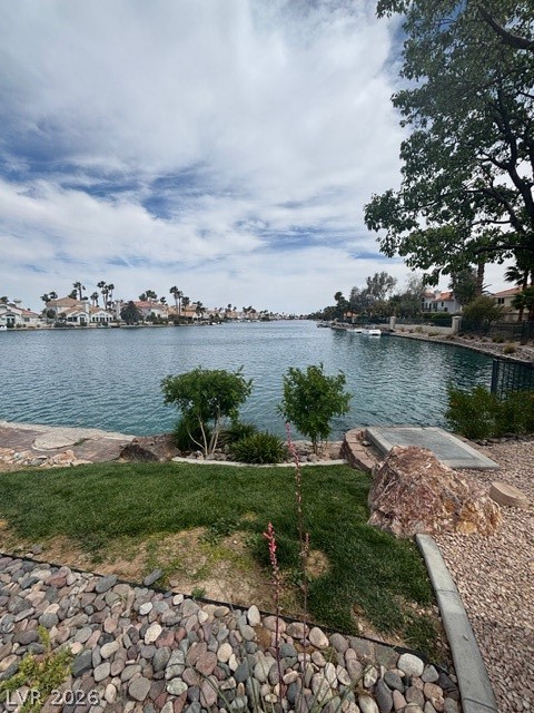 2929 Sterling Cove Drive Property Photo 17