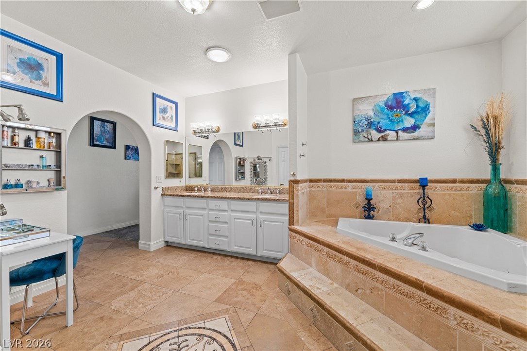 2635 El Camino Road Property Photo 26