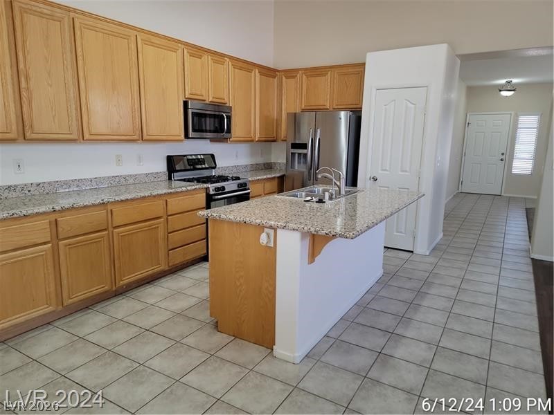 34 Amber Rock Street Property Photo 9