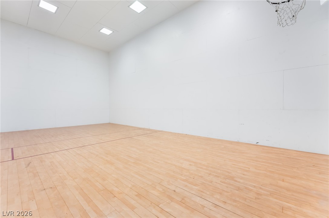 6465 Edna Avenue Property Photo 36