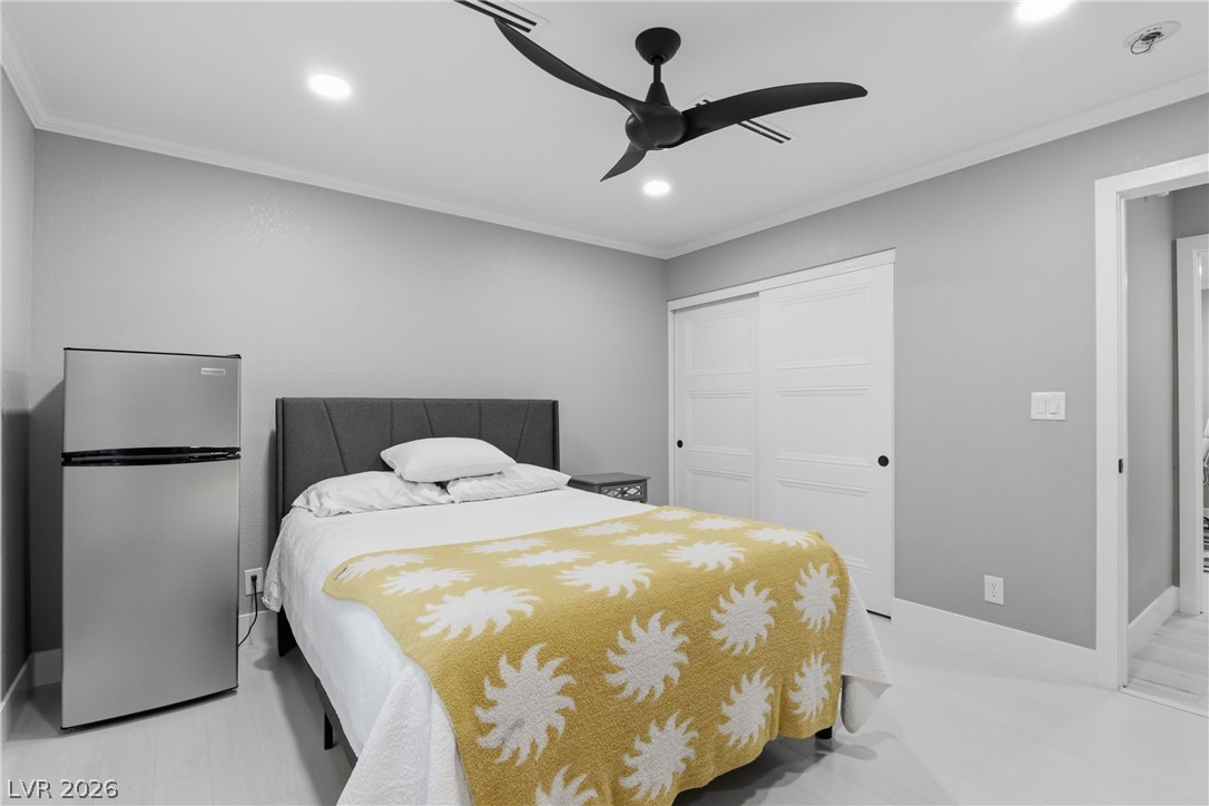 300 East Lacy Lane Property Photo 33