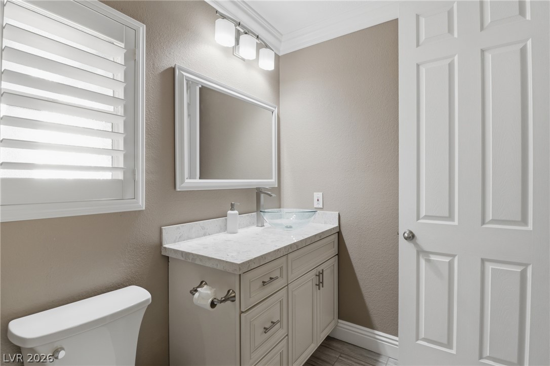 300 East Lacy Lane Property Photo 70