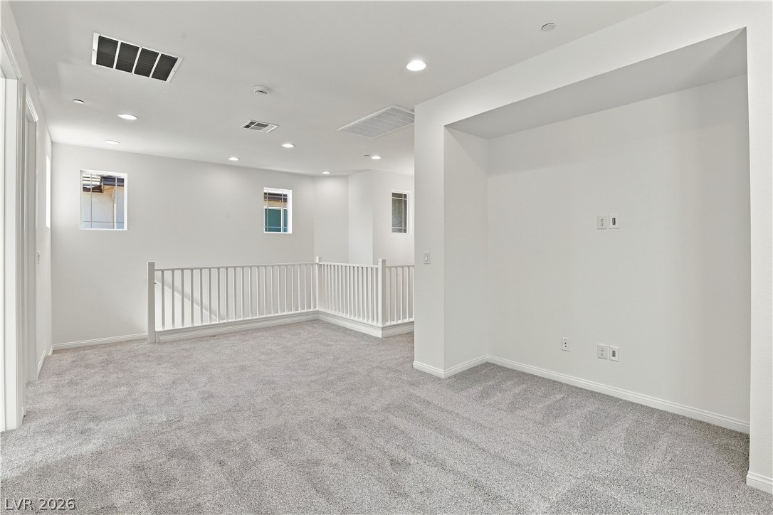 5166 Olga Manor Avenue Property Photo 9