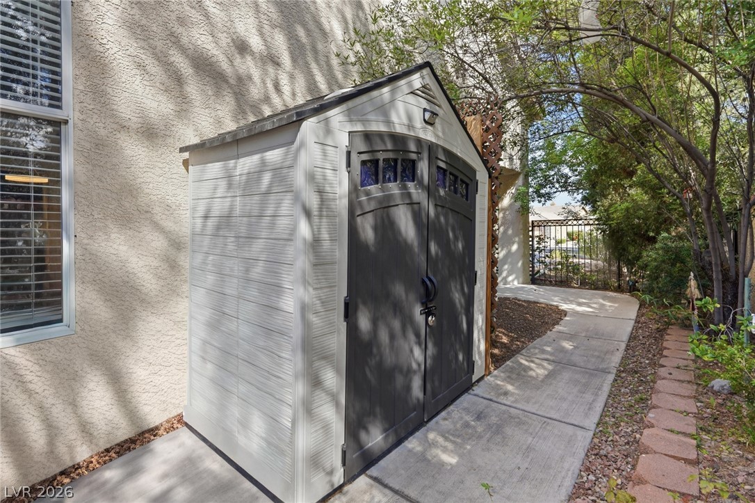 1601 Eagle Peak Way Property Photo 40