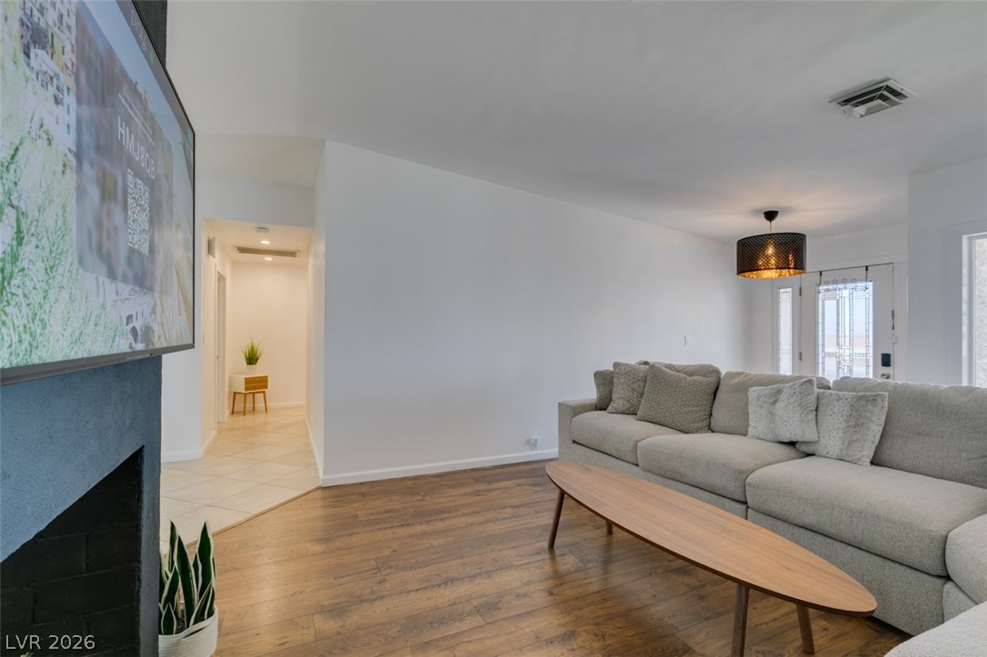 892 North Hollywood Boulevard Property Photo 19