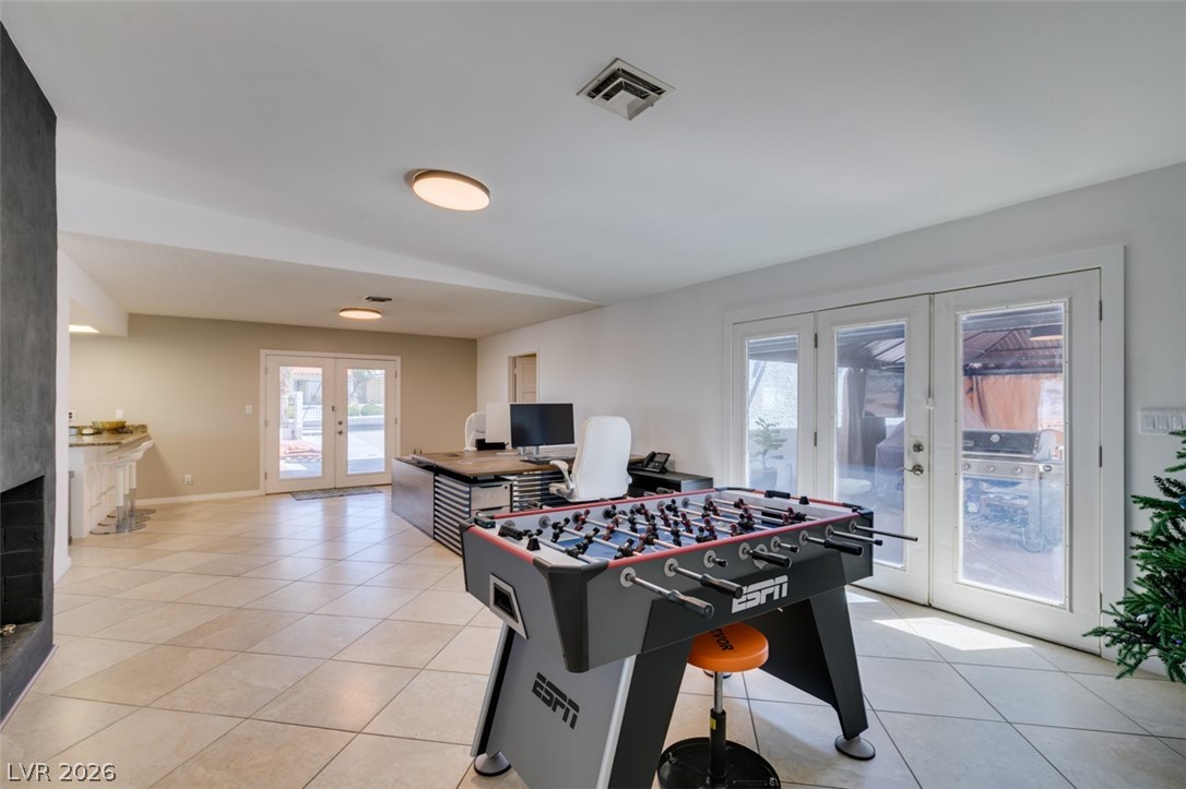 892 North Hollywood Boulevard Property Photo 32
