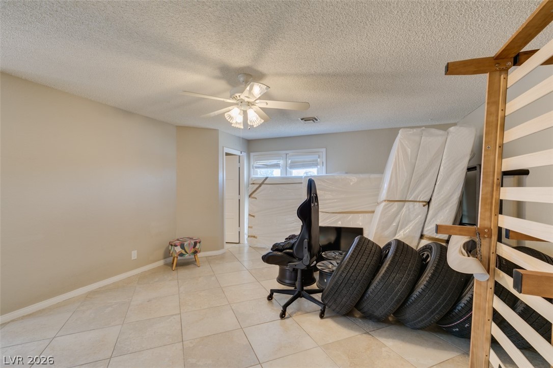 892 North Hollywood Boulevard Property Photo 38