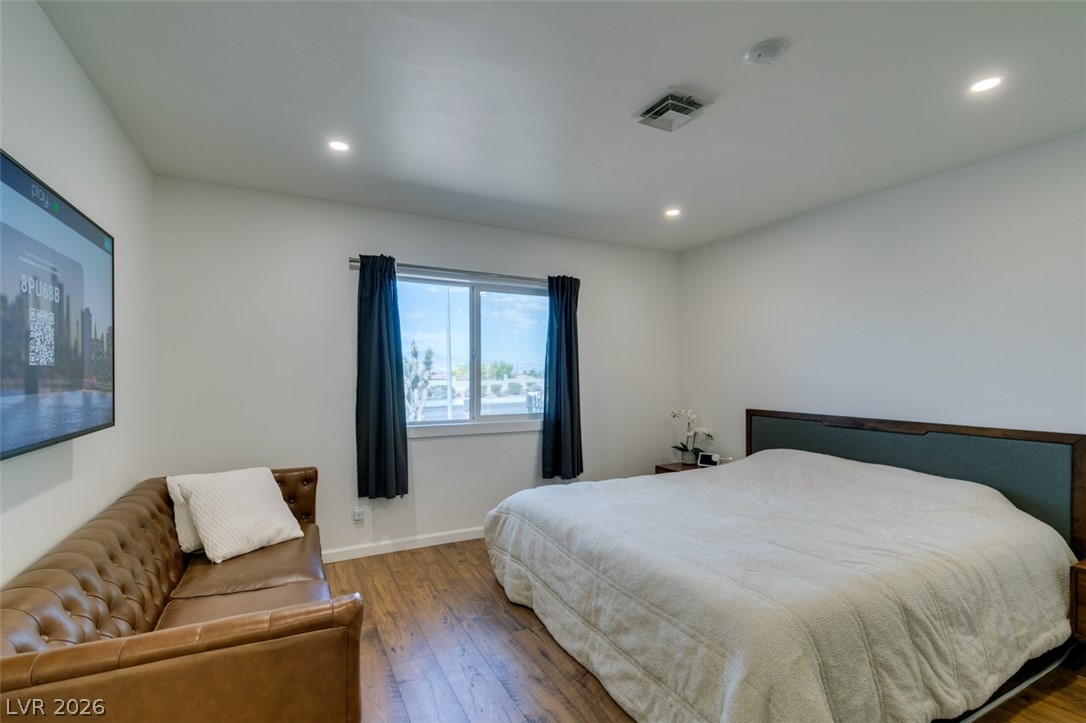 892 North Hollywood Boulevard Property Photo 45