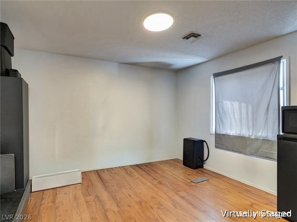 892 North Hollywood Boulevard Property Photo 47