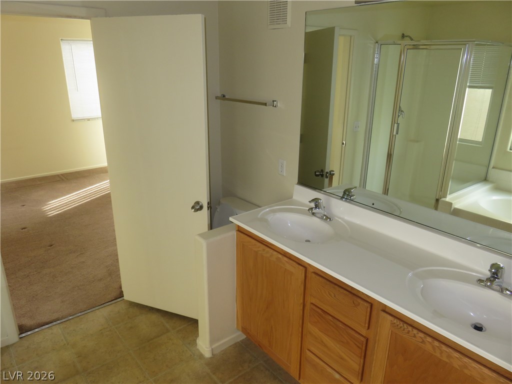 3358 Glacial Lake Street Property Photo 8