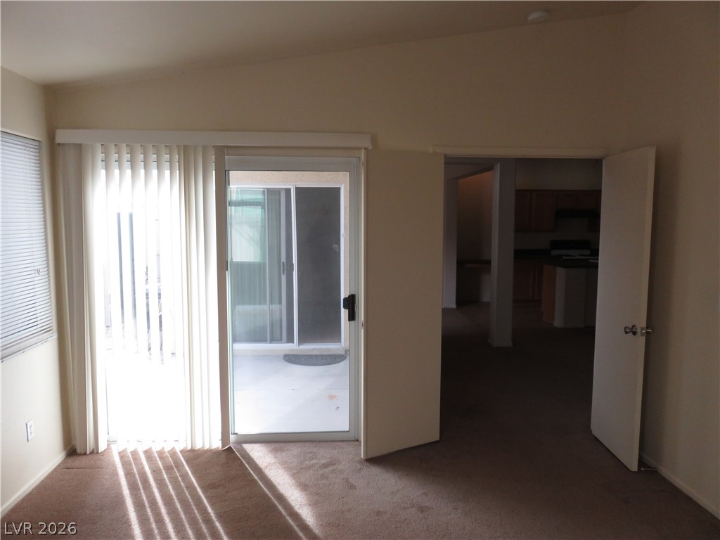 3358 Glacial Lake Street Property Photo 11