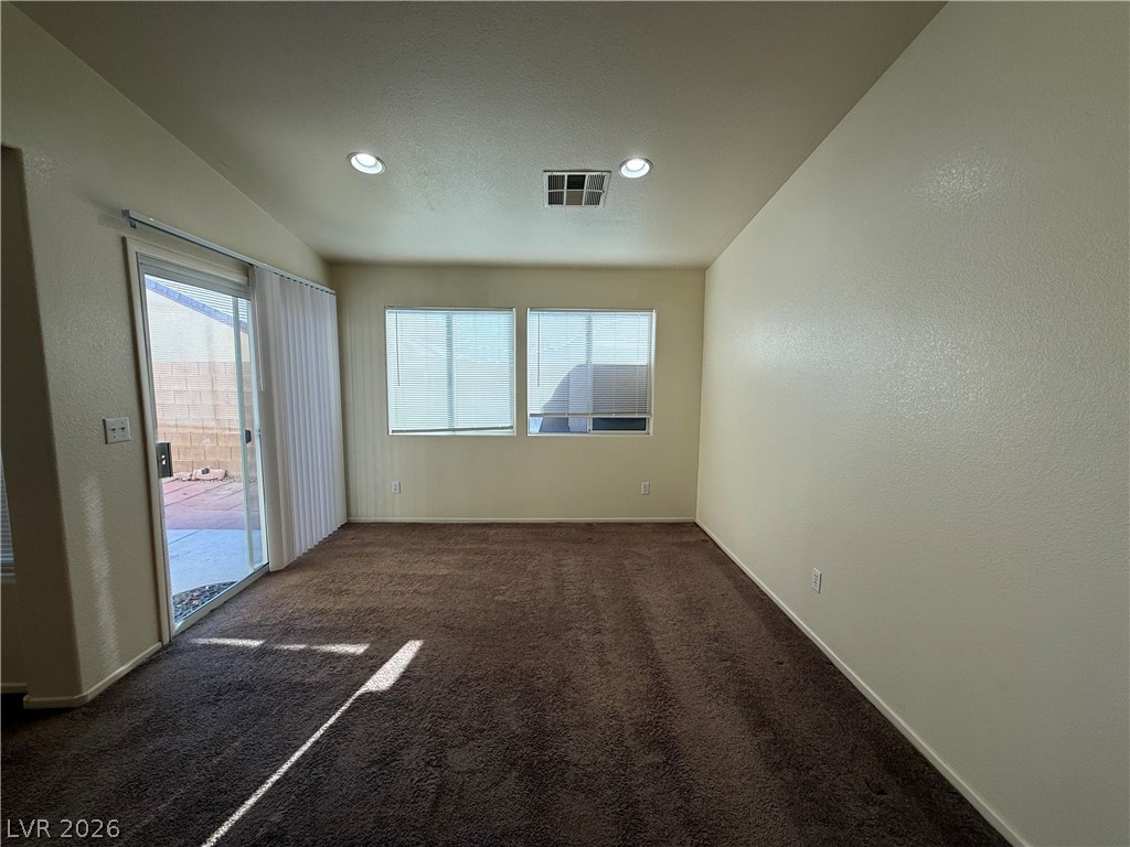 3358 Glacial Lake Street Property Photo 19