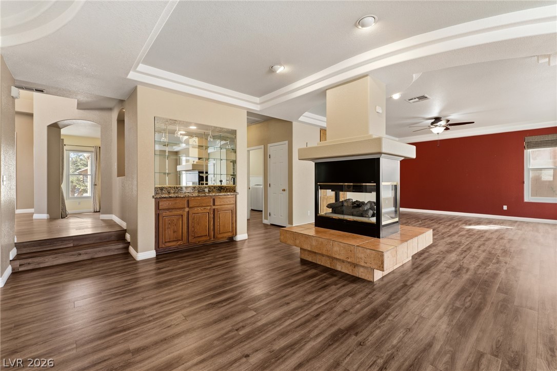 8404 Bay Crest Drive Property Photo 10