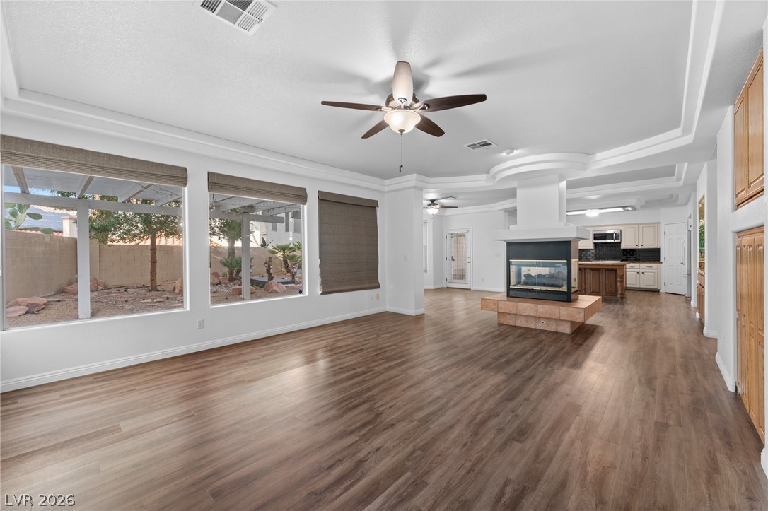 8404 Bay Crest Drive Property Photo 12