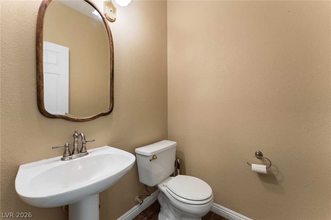 8404 Bay Crest Drive Property Photo 19