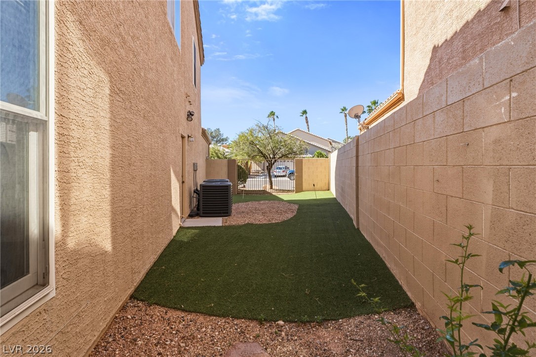 8404 Bay Crest Drive Property Photo 49