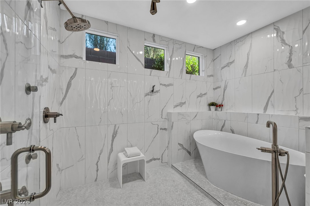 6937 Rainstone Street Property Photo 25