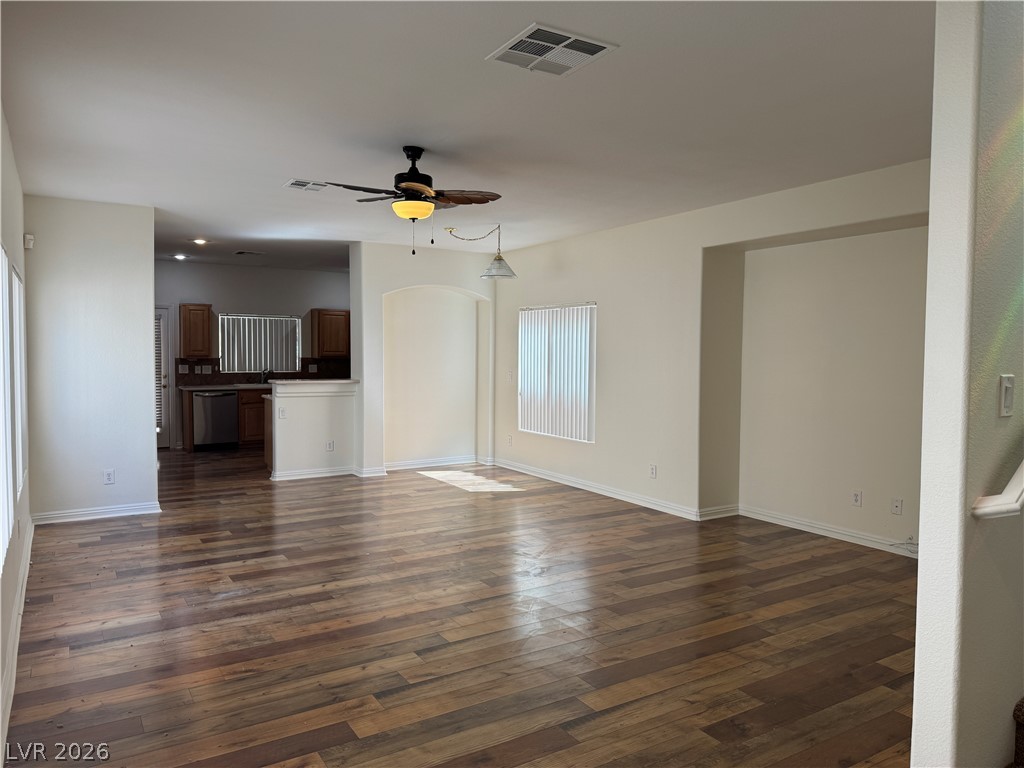 8930 Catfish Stream Avenue Property Photo 4