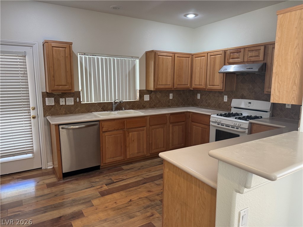 8930 Catfish Stream Avenue Property Photo 6