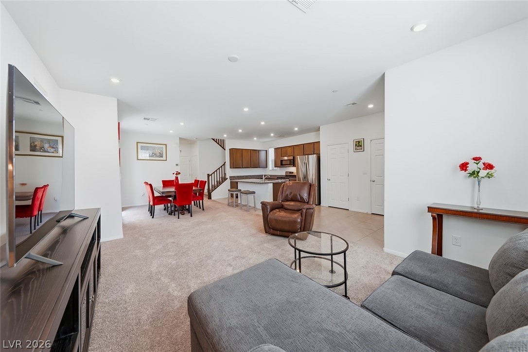 1347 Cerulean Avenue Property Photo 4